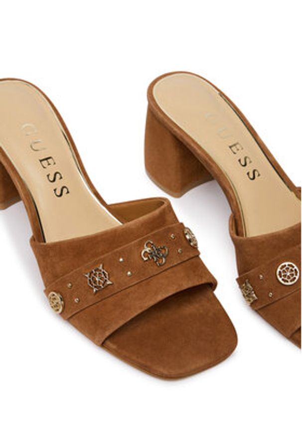 Guess Klapki FLJGU2 SUE03 Brązowy jasny. Kolor: brązowy. Materiał: zamsz, skóra