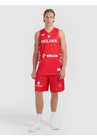 4f - 4F Koszulka reprezentacyjna z możliwością personalizacji męska 4F x PZKOSZ - czerwona M. Typ kołnierza: dekolt w serek. Kolor: czerwony. Materiał: włókno, syntetyk, materiał. Wzór: napisy, nadruk. Styl: klasyczny, sportowy #2