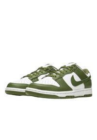 Buty do chodzenia dla dorosłych Nike Dunk Low Medium Olive. Kolor: zielony, biały. Sport: turystyka piesza