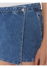 Calvin Klein Jeans Szorty jeansowe Wrap Skort J20J223300 Niebieski Regular Fit. Kolor: niebieski. Materiał: bawełna