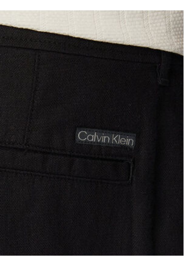 Calvin Klein Jeans Spodnie cargo LV04RF611G Czarny Relaxed Fit. Kolor: czarny. Materiał: bawełna