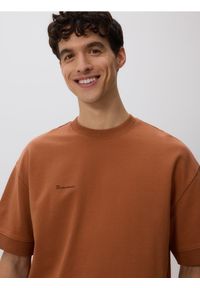 Reserved - T-shirt boxy z nadrukiem - bordowy. Kolor: czerwony. Materiał: dzianina, bawełna. Wzór: nadruk #1