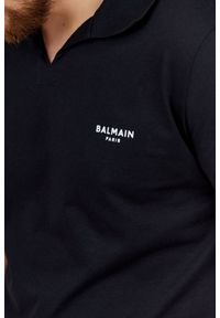 Balmain - BALMAIN Czarna męska koszulka polo z aksamitnym logo, Rozmiar S. Typ kołnierza: polo. Kolor: czarny
