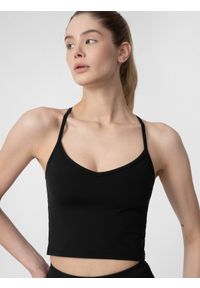 4f - Crop top do jogi damski. Kolor: czarny. Materiał: dzianina, elastan, materiał. Długość rękawa: na ramiączkach. Sport: joga i pilates