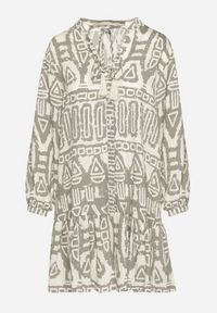 Born2be - Zielona Wiskozowa Sukienka w Etniczny Wzór o Rozkloszowanym Kroju z Wiązaniem Nalpio. Okazja: na co dzień. Typ kołnierza: dekolt w serek. Kolor: zielony. Materiał: wiskoza. Długość rękawa: długi rękaw. Styl: casual, elegancki #2