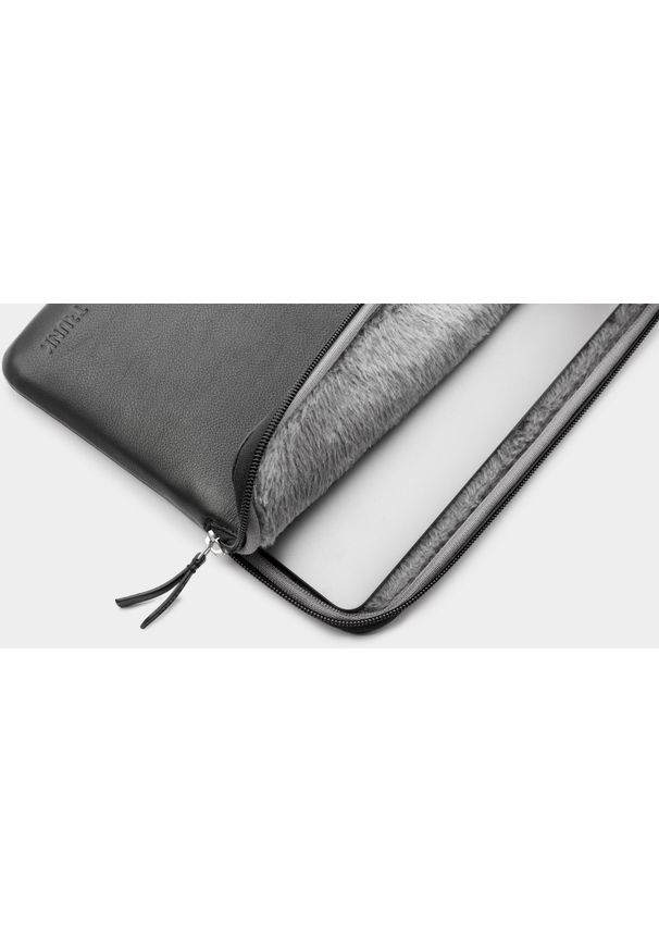 Etui Trunk Leather Sleeve do MacBook 14'' (black). Materiał: mikrofibra, skóra. Styl: elegancki, biznesowy