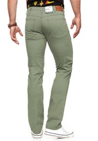 Wrangler - WRANGLER SPODNIE MĘSKIE ARIZONA MOSS GREEN W12OV6330 112126477. Materiał: materiał #3