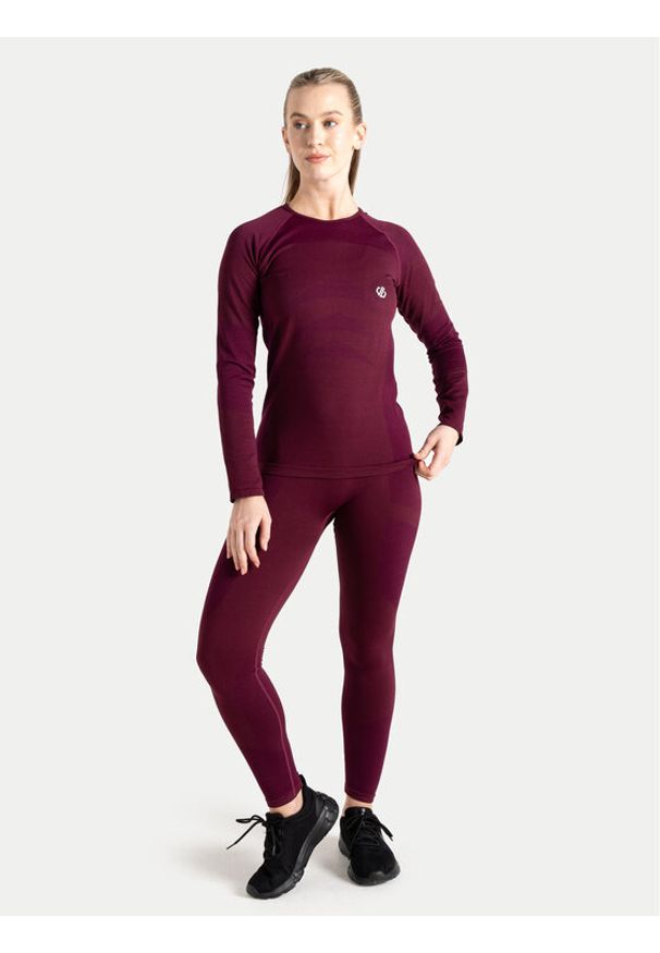 Dare2B Komplet bielizny termoaktywnej In The Zone III Bl Se DWU415 Bordowy Slim Fit. Kolor: czerwony. Materiał: syntetyk