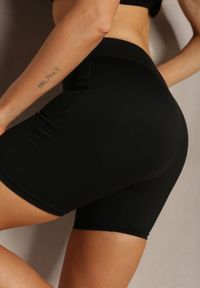 Renee - Czarne Szorty Kolarki High Waist Dezarina. Okazja: na co dzień. Stan: podwyższony. Kolor: czarny. Długość: krótkie. Sezon: lato. Styl: elegancki, casual #4