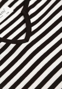 Born2be - Czarno-Beżowa Rozkloszowana Sukienka z Bawełny Imitująca Bluzkę w Paski i Spódnicę Chathusa. Okazja: na co dzień. Kolor: czarny. Materiał: bawełna. Wzór: paski. Sezon: lato. Typ sukienki: rozkloszowane, proste. Styl: casual, klasyczny #8