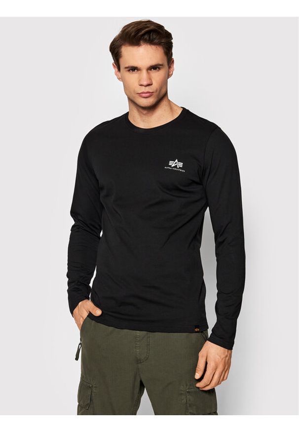 Alpha Industries Longsleeve Back Print Heavy 116571 Czarny Regular Fit. Kolor: czarny. Materiał: bawełna. Długość rękawa: długi rękaw. Wzór: nadruk