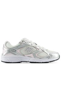 Buty młodzieżowe New Balance G4085Y8 - srebrne. Kolor: srebrny. Materiał: materiał, syntetyk. Szerokość cholewki: normalna. Sezon: lato. Sport: turystyka piesza #1