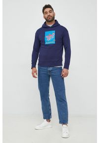 United Colors of Benetton bluza męska kolor granatowy z kapturem z nadrukiem. Typ kołnierza: kaptur. Kolor: niebieski. Wzór: nadruk #4
