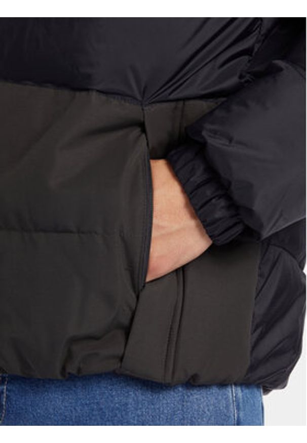 Quiksilver Kurtka puchowa Wolfs Shoulder Jckt EQYJK03990 Czarny Regular Fit. Kolor: czarny. Materiał: syntetyk