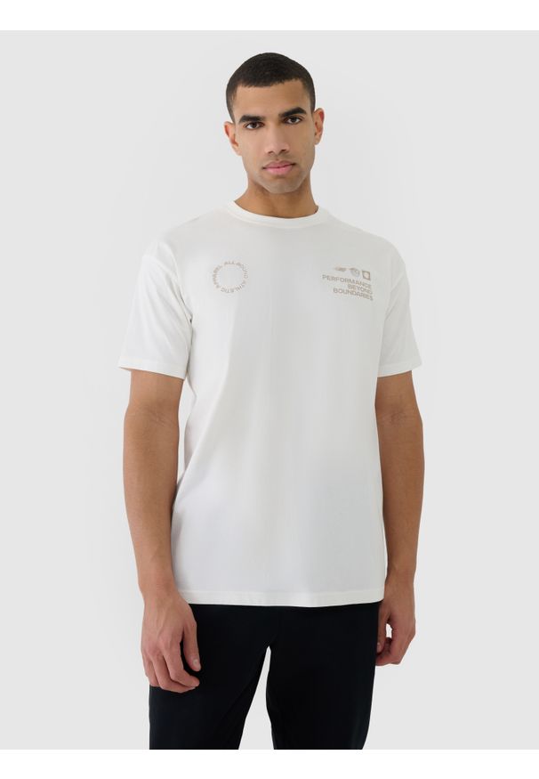 4f - 4F T-shirt oversize z nadrukiem męski - beżowy M. Okazja: na co dzień. Kolor: beżowy. Materiał: bawełna, materiał, dzianina, jersey, skóra. Długość rękawa: krótki rękaw. Długość: krótkie. Wzór: nadruk. Styl: klasyczny, casual, sportowy