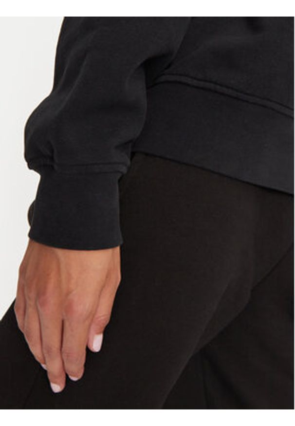 Replay - REPLAY Bluza W3106C.000.22890CS Czarny Oversize. Kolor: czarny. Materiał: bawełna