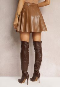 Renee - Beżowa Mini Spódnica w Plisy z Paskiem Zapinanym na Klamrę Samanthile. Kolor: beżowy. Wzór: jednolity #4
