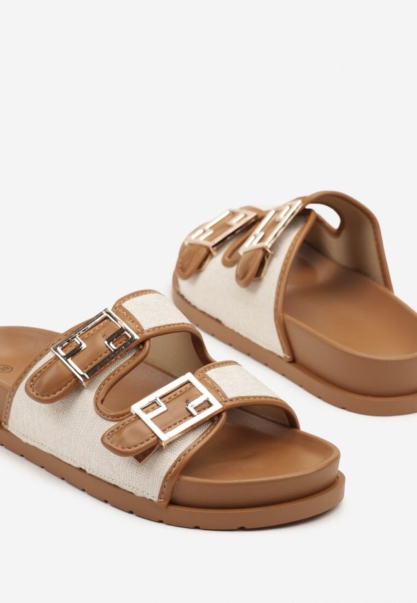 Born2be - Brązowe Casualowe Klapki z Paskami z Klamrami Redunise. Okazja: na co dzień. Kolor: brązowy. Materiał: jeans. Styl: casual