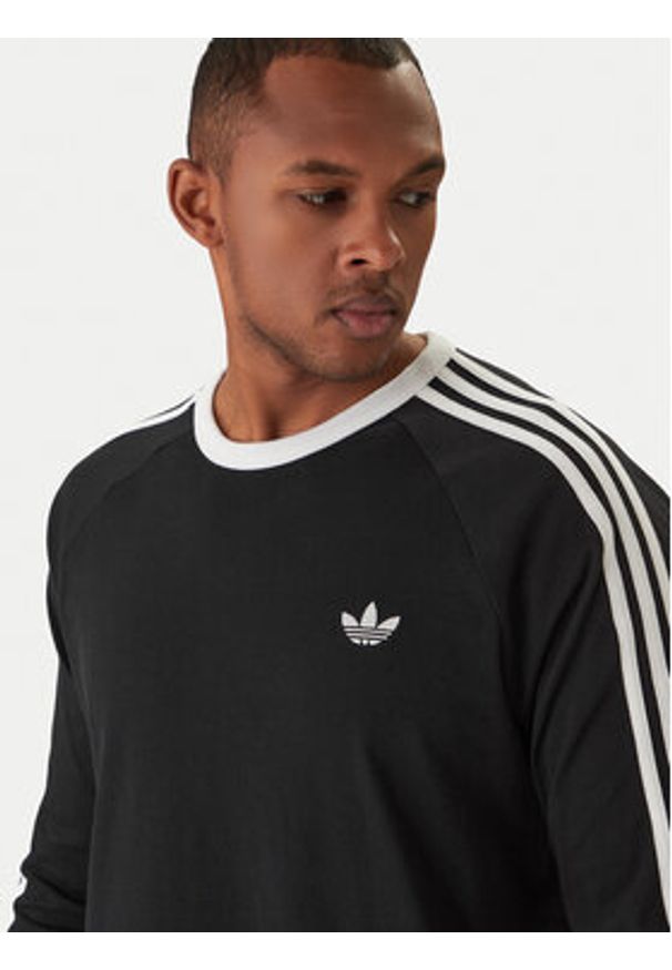 Adidas - adidas Longsleeve 3-Stripes KE3546 Czarny Regular Fit. Kolor: czarny. Materiał: bawełna. Długość rękawa: długi rękaw