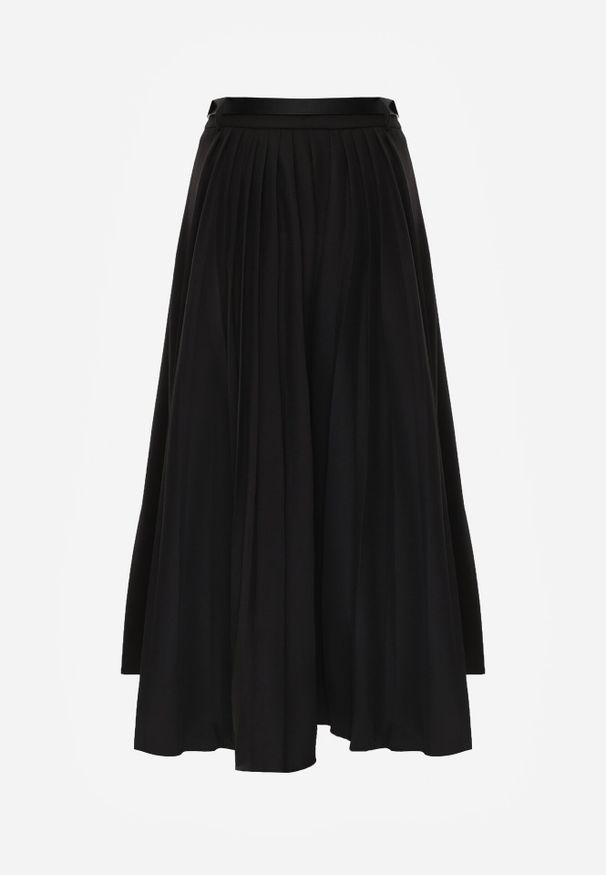 Born2be - Czarna Wiskozowa Spódnica o Rozkloszowanym Kroju z Paskiem z Klamrą Lawedisa. Okazja: do pracy, na co dzień. Kolor: czarny. Materiał: wiskoza. Styl: casual