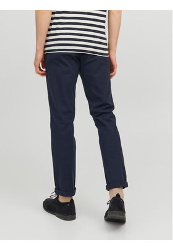 Jack & Jones Chinosy Marco 12206198 Granatowy Slim Fit. Kolor: niebieski. Materiał: bawełna
