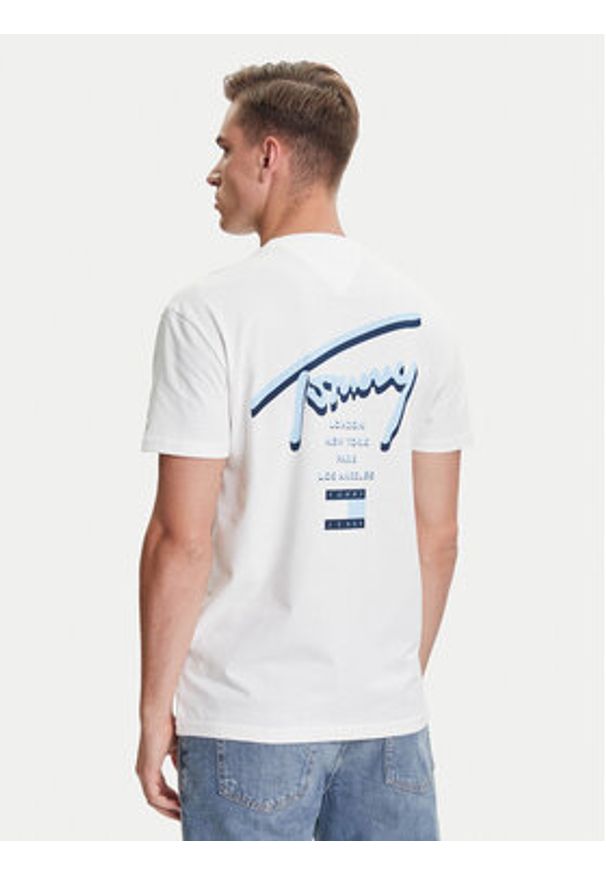 Tommy Jeans T-Shirt Signature City DM0DM21934 Biały Regular Fit. Kolor: biały. Materiał: bawełna