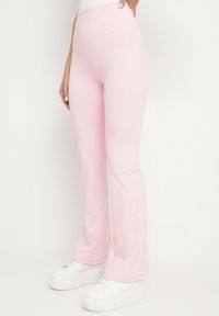 Born2be - Różowe Legginsy Typu Dzwony z Wysokim Stanem Orralise. Okazja: na co dzień. Stan: podwyższony. Kolor: różowy. Styl: casual