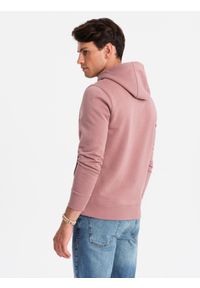Ombre Clothing - Bluza dresowa męska kangurka z kapturem BASIC – ciemnoróżowa V4 OM-SSBN-0161 - XXL. Okazja: na co dzień. Typ kołnierza: kaptur. Kolor: różowy. Materiał: dresówka. Wzór: jednolity. Styl: sportowy, casual #6