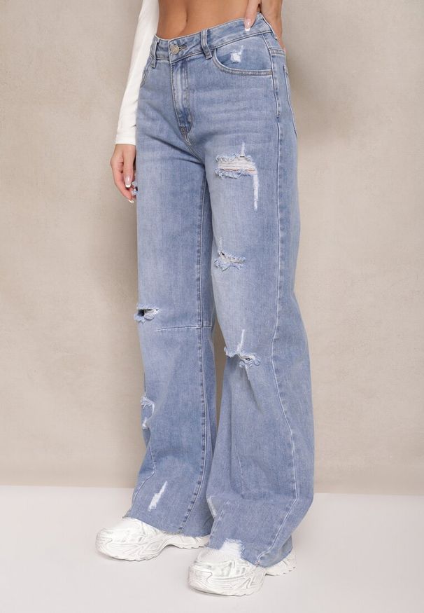 Renee - Jasnoniebieskie Jeansy High Waist o Szerokim Kroju z Dziurami i Przetarciami Nalarieth. Okazja: na co dzień. Stan: podwyższony. Kolor: niebieski. Styl: elegancki, casual
