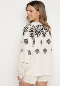 Born2be - Beżowa Bawełniana Bluzka ze Wzorem Boho Nilowena. Okazja: na co dzień. Kolor: beżowy. Materiał: bawełna. Wzór: aplikacja. Styl: boho #4