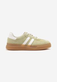 Renee - Jasnozielone Sneakersy z Zamszu na Niskiej Platformie Tenafina. Okazja: na co dzień. Kolor: zielony. Materiał: zamsz. Szerokość cholewki: normalna. Wzór: aplikacja. Obcas: na platformie #4