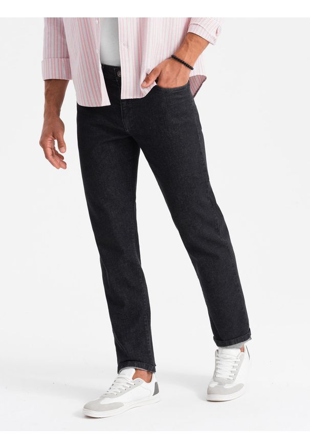 Ombre Clothing - Klasyczne męskie spodnie jeansowe REGULAR FIT – czarne V2 - Rozmiar: S. Okazja: na co dzień. Kolor: czarny. Materiał: jeans. Wzór: aplikacja. Sezon: lato. Styl: klasyczny