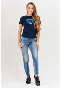 Guess - GUESS Granatowy t-shirt damski iconic. Kolor: niebieski. Materiał: bawełna. Wzór: aplikacja