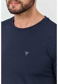 Guess - GUESS Granatowy t-shirt New Tech Str T. Kolor: niebieski #6