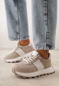 Renee - Beżowe Zamszowe Sneakersy na Podeszwie Chunky z Perforowaną Cholewką Cezarlina. Okazja: na co dzień. Kolor: beżowy. Materiał: zamsz. Szerokość cholewki: normalna #7
