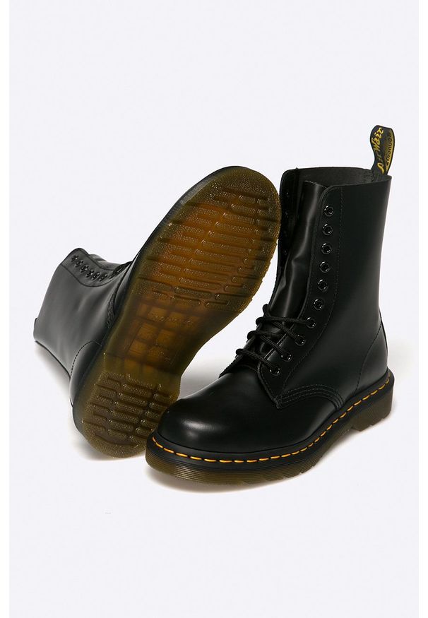 Dr. Martens - Dr Martens - Buty. Kolor: czarny. Szerokość cholewki: normalna