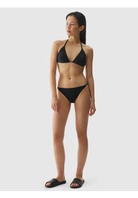 4f - Dół od bikini damski - czarny. Kolor: czarny. Materiał: włókno, syntetyk, elastan, materiał. Wzór: jednolity