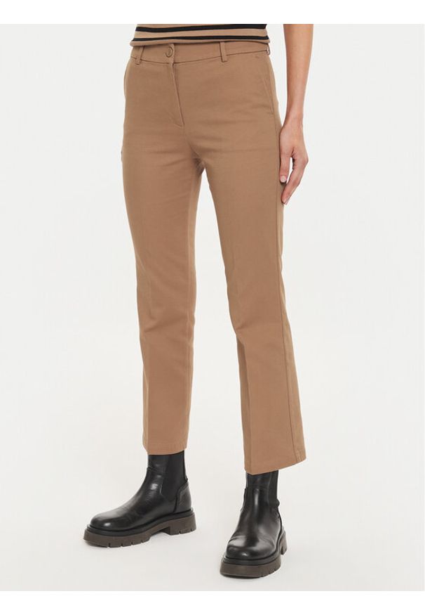 Sisley Spodnie materiałowe 45G2LE02X Brązowy Slim Fit. Kolor: brązowy. Materiał: bawełna