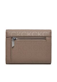 Calvin Klein Duży Portfel Damski Ck Must Md Trifold K60K612451 Szary. Kolor: szary. Materiał: skóra #3