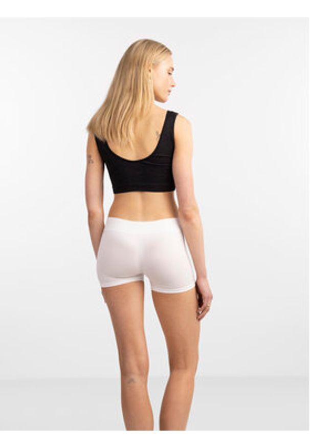 Pieces Szorty materiałowe 17065440 Biały Slim Fit. Kolor: biały. Materiał: syntetyk