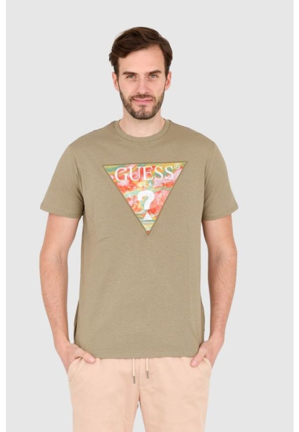 Guess - GUESS Zielony męski t-shirt bawełniany slim fit, Rozmiar XL. Kolor: zielony. Materiał: bawełna. Wzór: aplikacja
