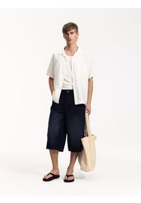 Reserved - Jeansowe szorty baggy - szary. Kolor: szary. Materiał: jeans