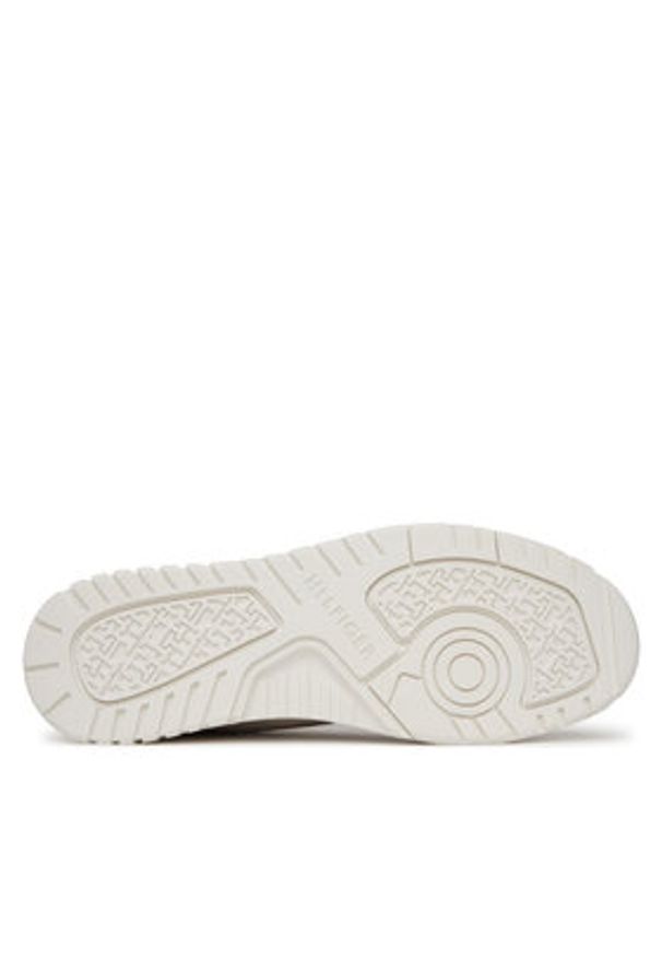 TOMMY HILFIGER - Tommy Hilfiger Sneakersy Basket Core Lite Suede FM0FM05519 Beżowy. Kolor: beżowy. Materiał: zamsz, skóra
