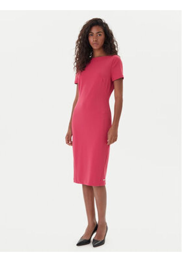 Calvin Klein Sukienka koktajlowa LV044D063G Różowy Slim Fit. Kolor: różowy. Materiał: syntetyk. Styl: wizytowy