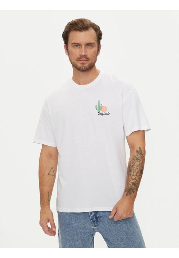 Jack & Jones - Jack&Jones T-Shirt Bradley 12264414 Biały Relaxed Fit. Kolor: biały. Materiał: bawełna