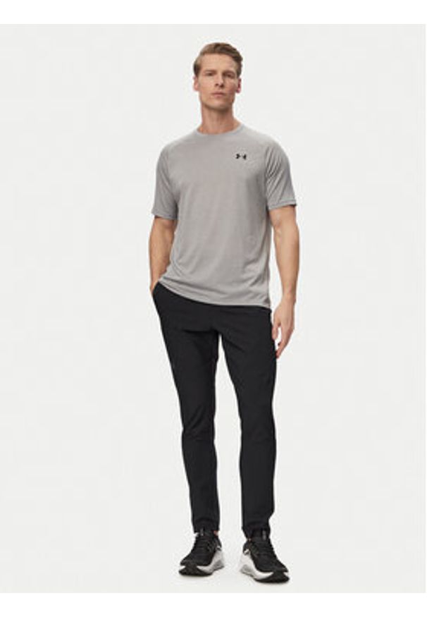 Under Armour T-Shirt UA Tech 2.0 1326413 Szary Regular Fit. Kolor: szary. Materiał: syntetyk