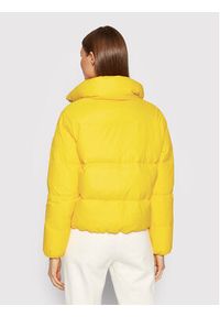 Calvin Klein Kurtka puchowa K20K203141 Żółty Regular Fit. Kolor: żółty. Materiał: puch, syntetyk