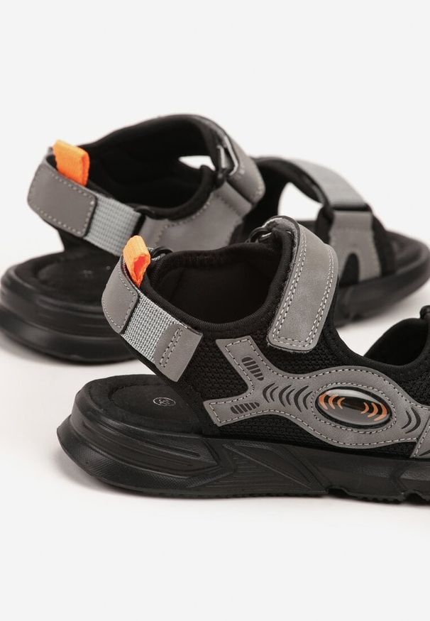 Born2be - Szare Sandały w Sportowym Stylu ze Skórzaną Wkładką Addnorie. Okazja: na co dzień, na spacer. Zapięcie: rzepy. Kolor: szary. Materiał: skóra. Styl: sportowy