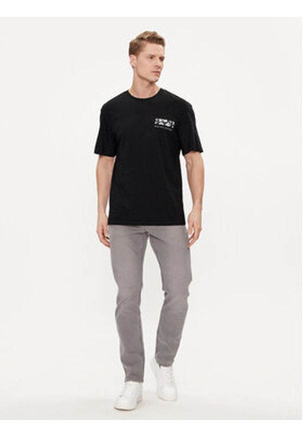 Jack & Jones - Jack&Jones T-Shirt Guru 12249187 Czarny Relaxed Fit. Kolor: czarny. Materiał: bawełna
