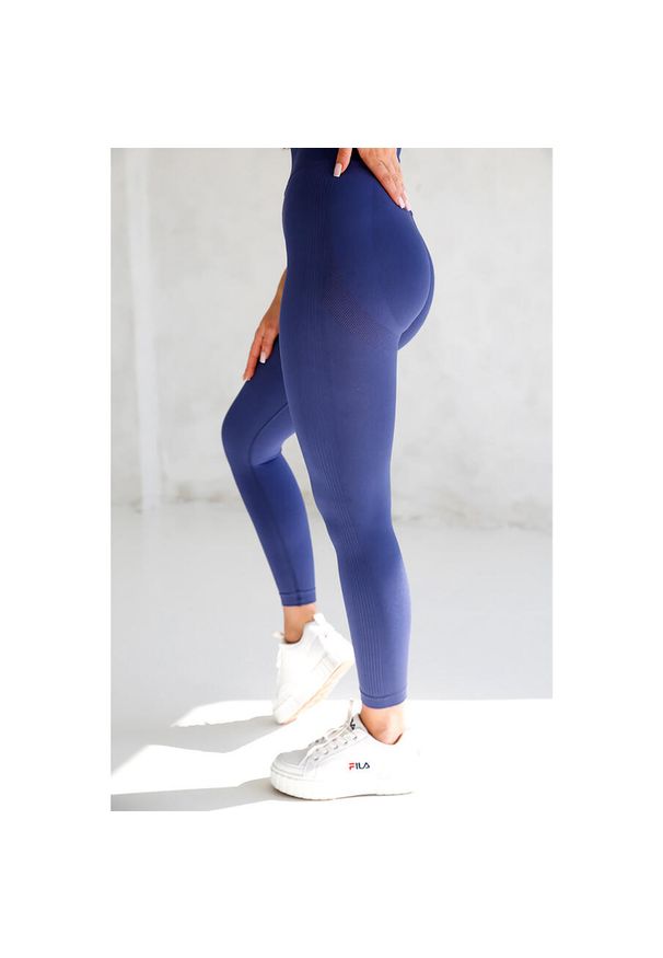 2SkIN - legginsy bezszwowe push up damskie Squat navy 2skin. Stan: podwyższony. Kolor: niebieski. Sport: fitness